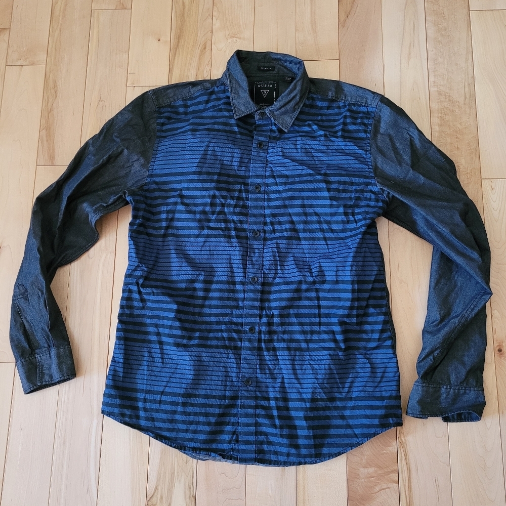 Guess Men's Medium Slim Fit Button-Up Shirt